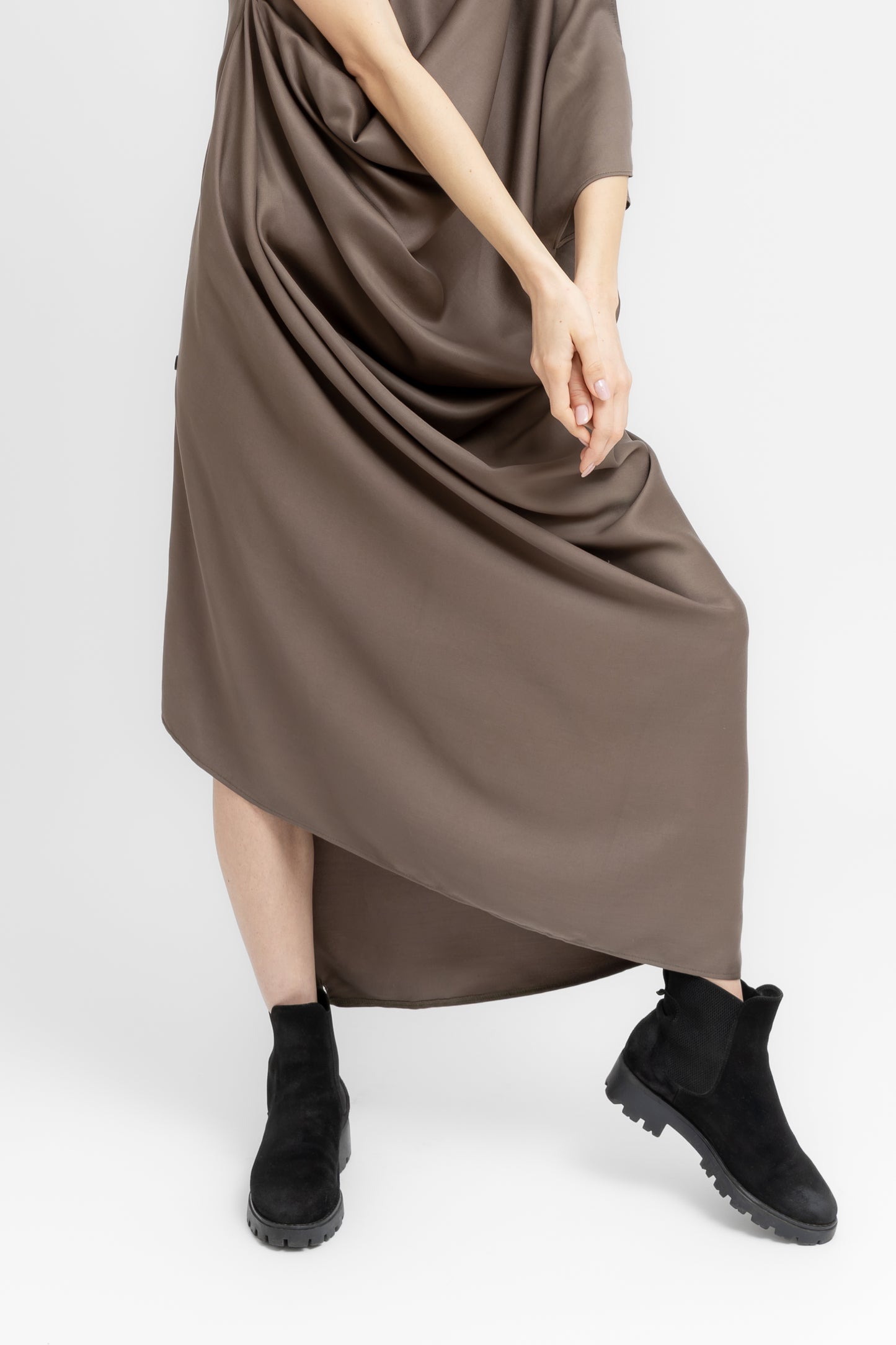 Sierra dramatic draping and flowing geometry