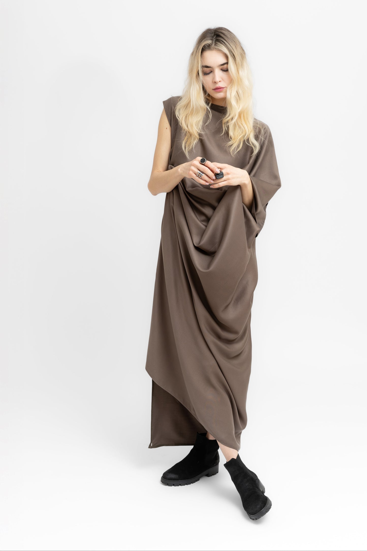Sierra dramatic draping and flowing geometry