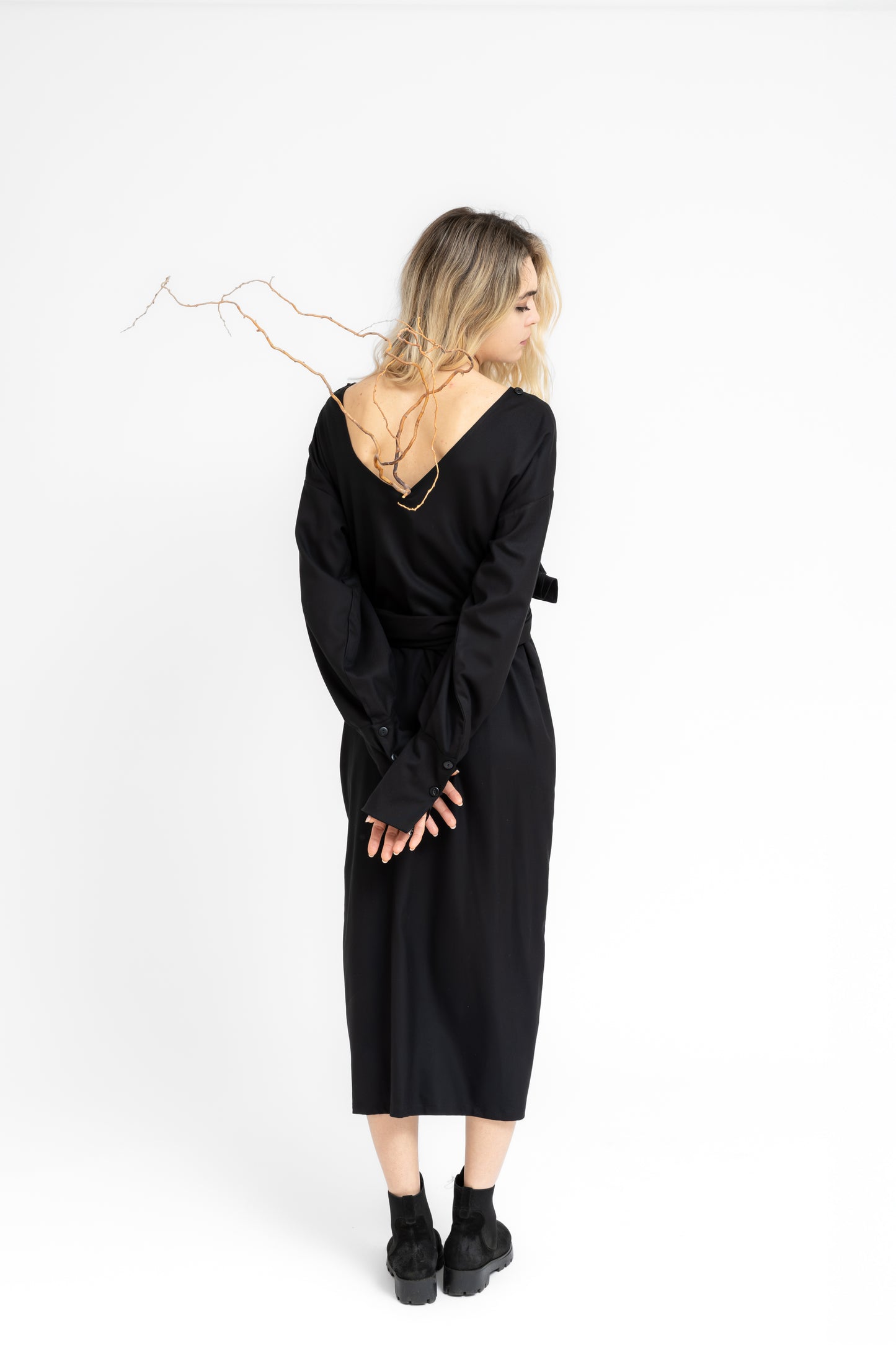 UNLoop dress Geometric floating panel and large cuffs dress
