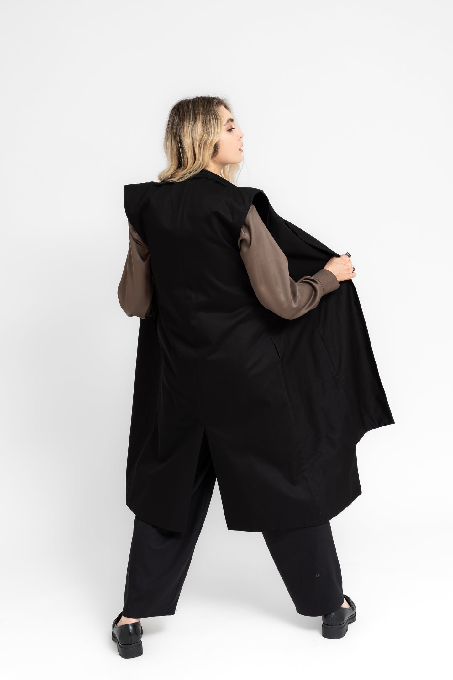 Steinfall structured asymetric cuts long vest