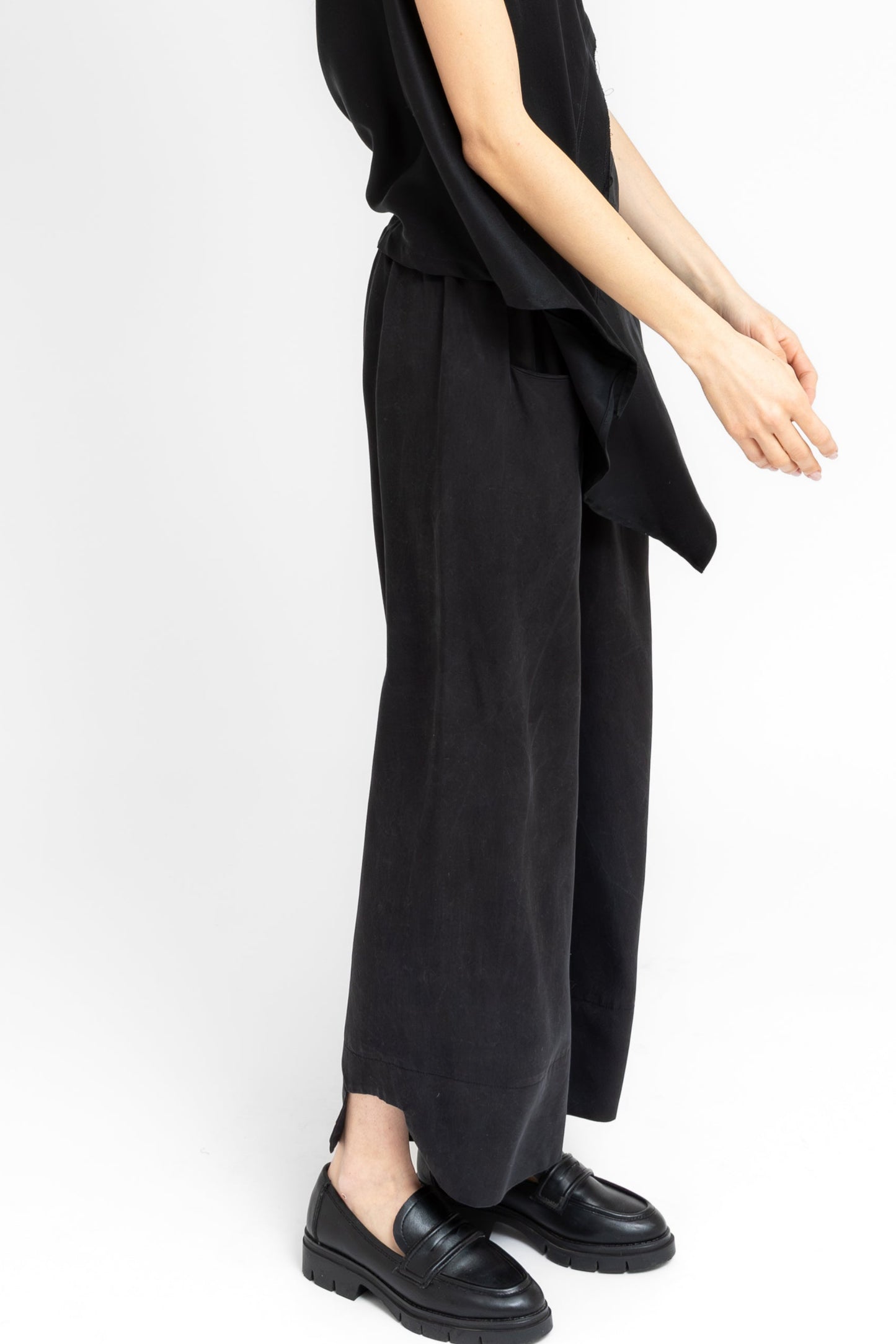 Square Space geometric square cuts cullottes style trousers