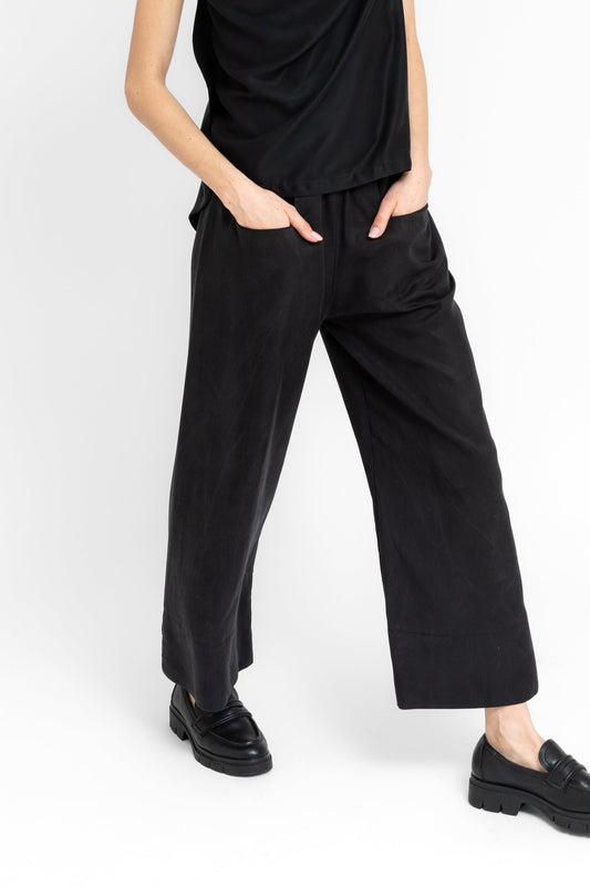 Square Space geometric square cuts cullottes style trousers