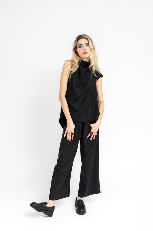Square Space geometric square cuts cullottes style trousers