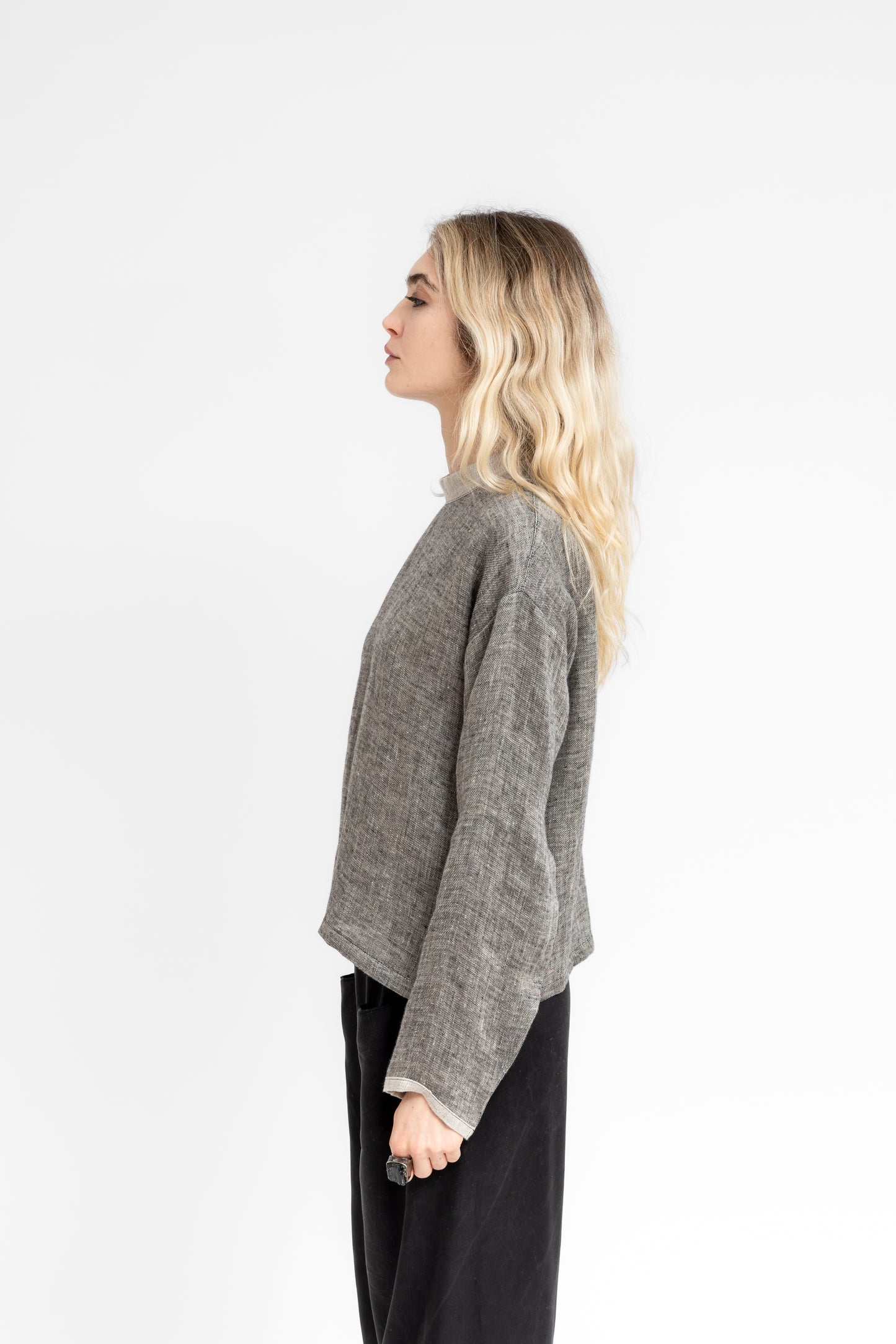 Sandvind reversible linen top – beige and grey