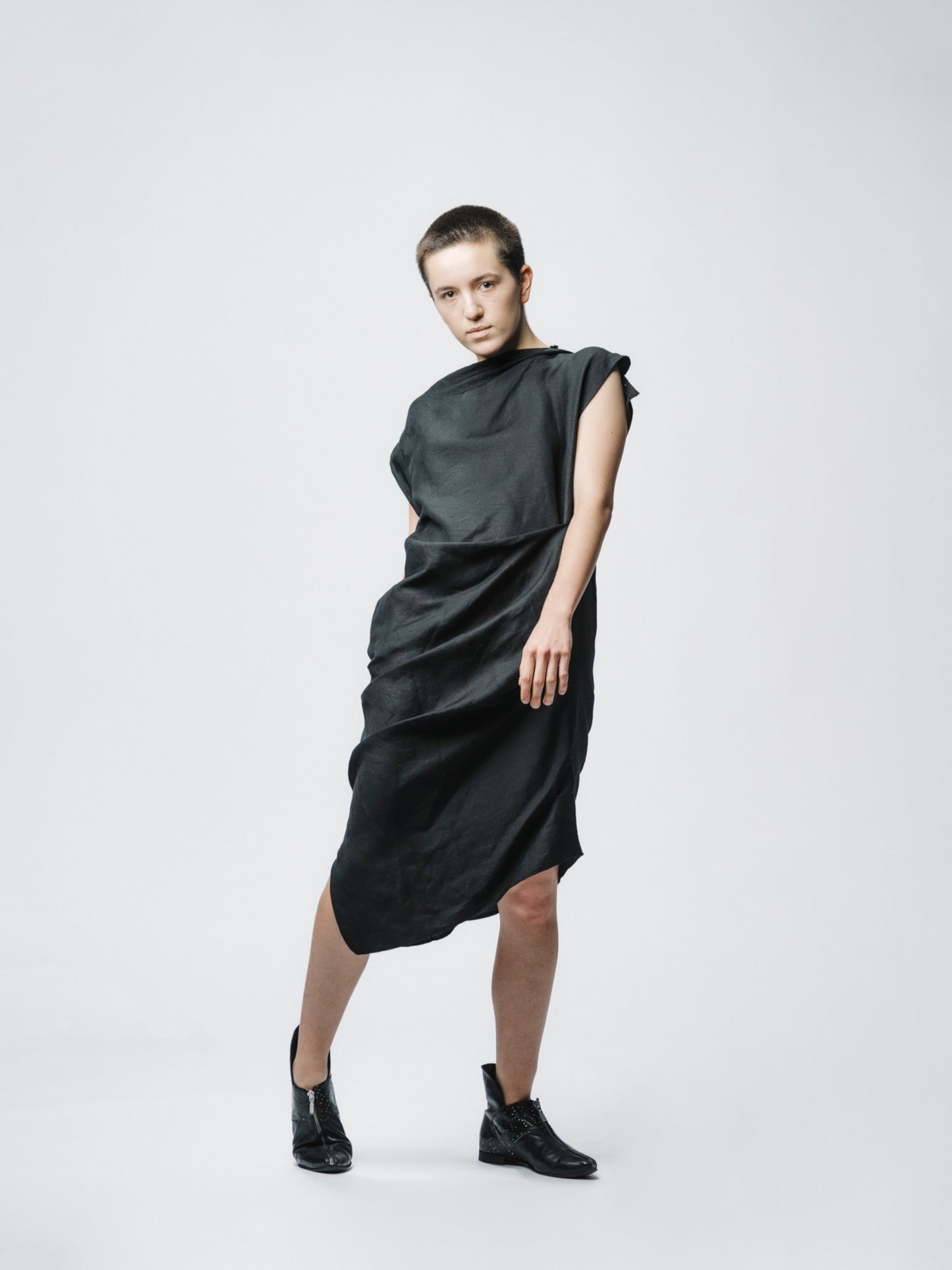 Sculptural draping linen dress with buttons closure on the shoulder